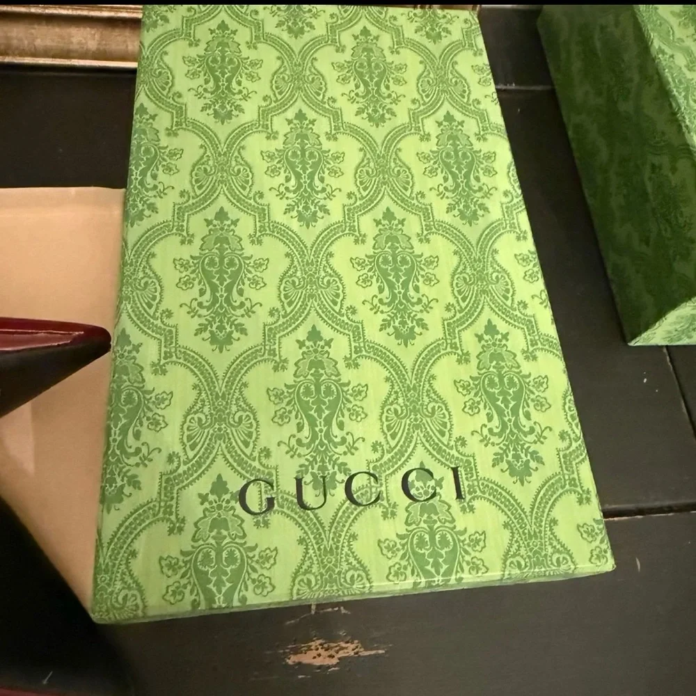 Patent leather red sling back pumps - Picture 5 of 7